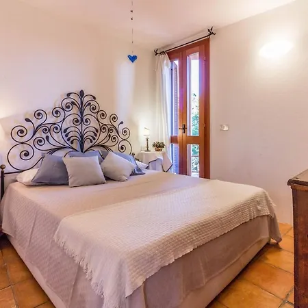 Cala Flores Sea View 400m From The Beach! 아파트