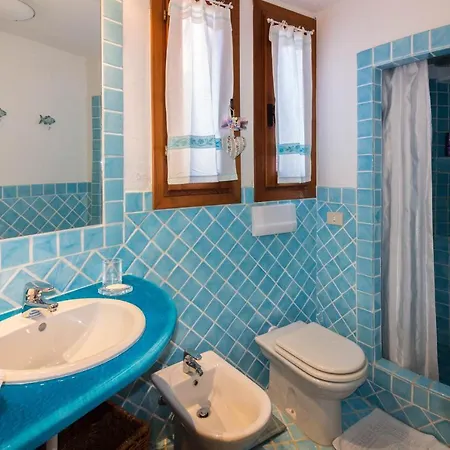 Guesthost - Cala Flores Sea View 400m From The Beach! * Πόρτο Τσέρβο